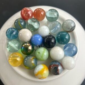 Lot of vintage Colorful Glass Marbles Set w swirls, cat’s eye, onion skin etc